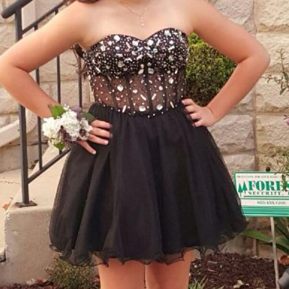 Blondie Nites Sparkling Black mini dress